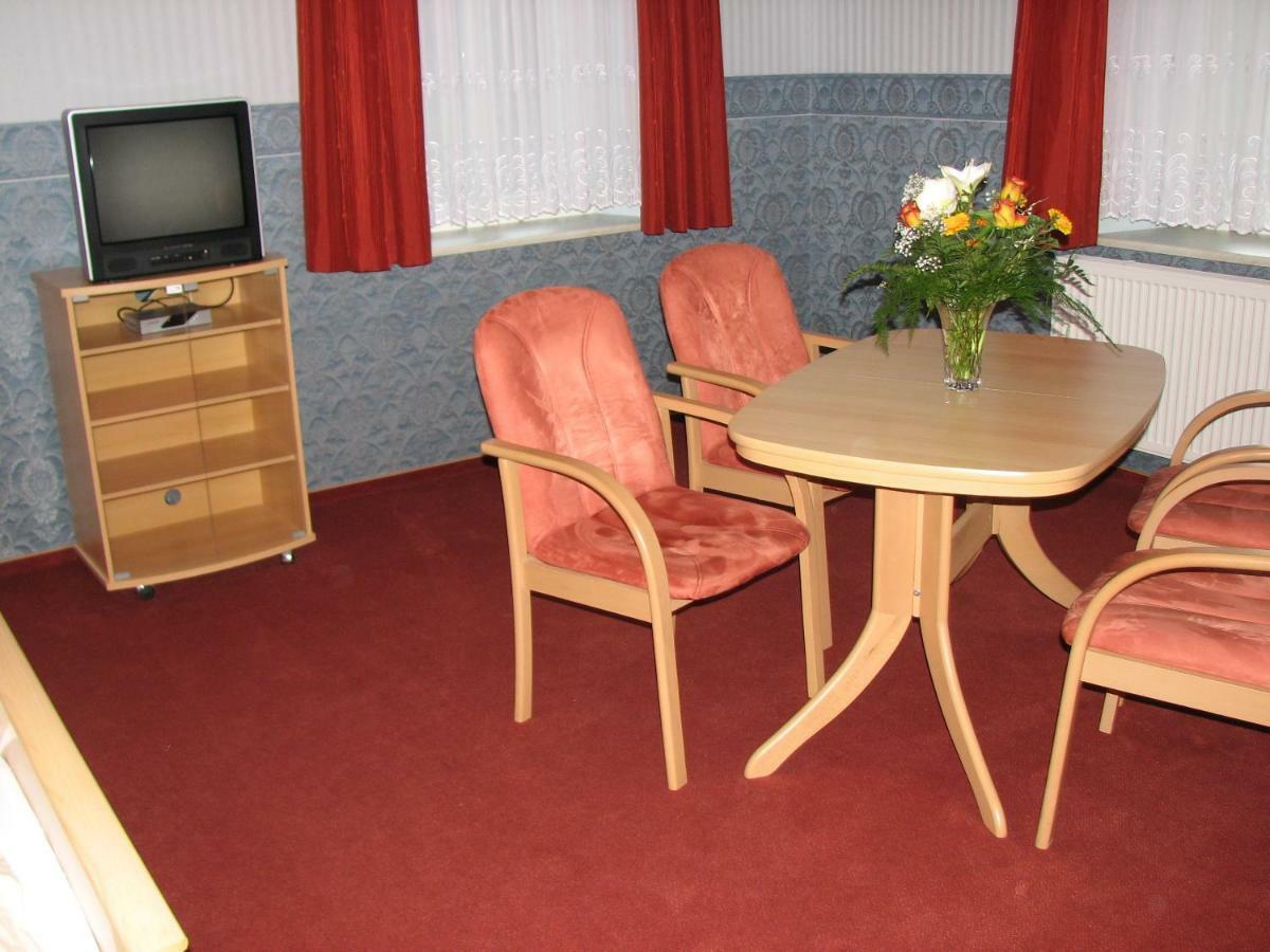 Hotel Garni Dekorahaus Bad Schandau Ngoại thất bức ảnh